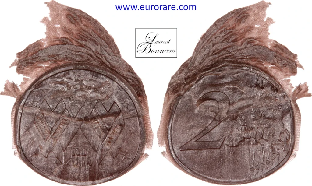 2 euros 2014 ruban rose fautée, frappe sur secteur